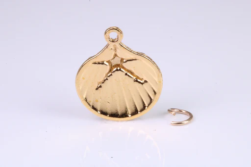 Sea Shell Charm, Traditional Charm, Made From Solid Yellow Gold, British Hallmarked, Complete With Attachment Link