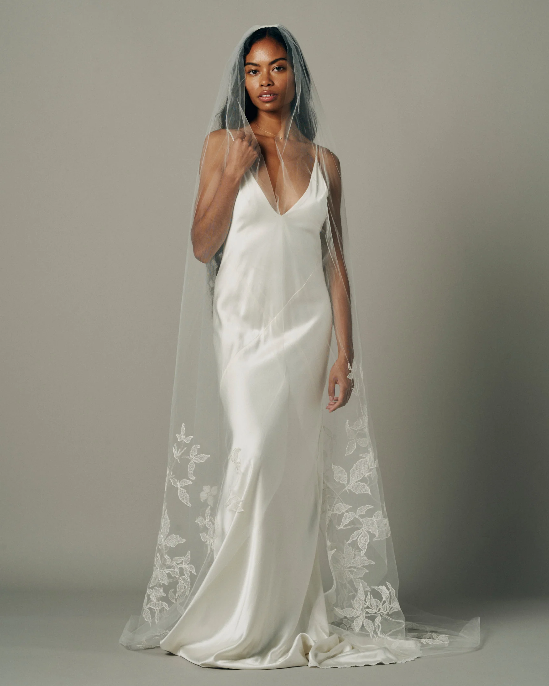 Terra Embroidered Floral Veil