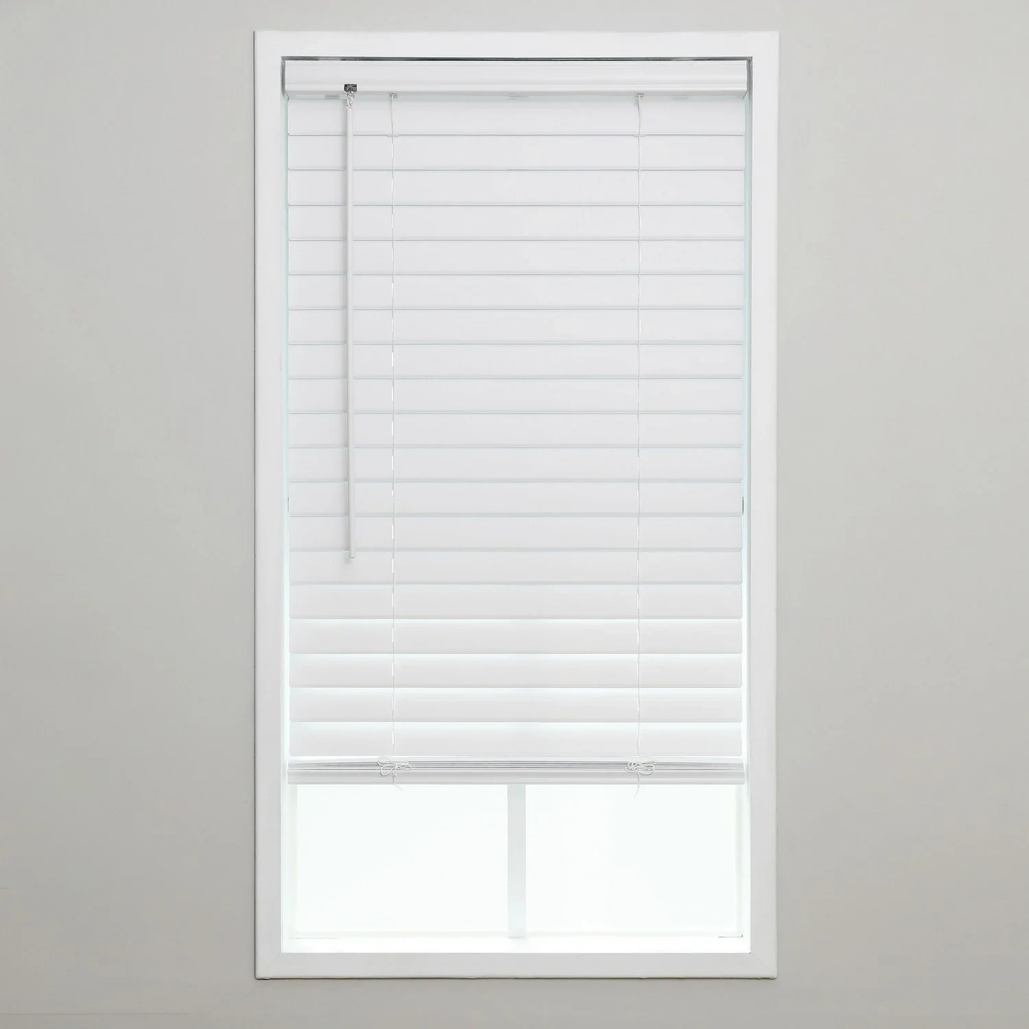Eclipse 2-in Slat Width 38.5-in X 48-in Cordless White Vinyl Room Darkening Horizontal Blinds
