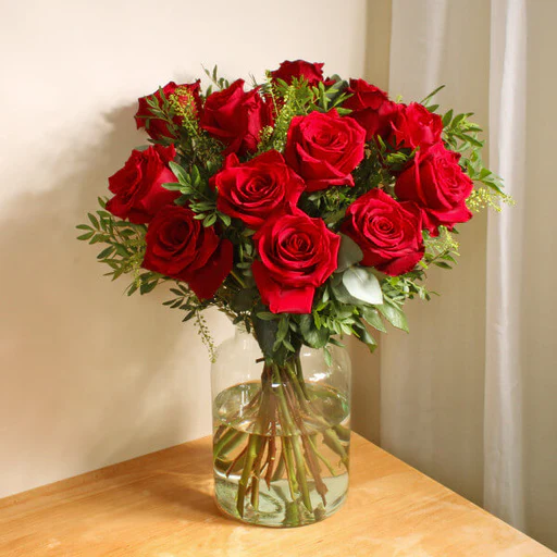 Luxury 12 Red Roses - Deluxe