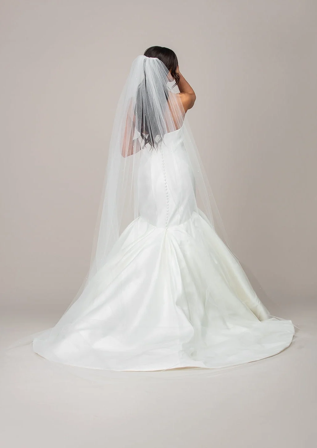 2300 Scattered Pearl Cathedral Veil - Diamond White
