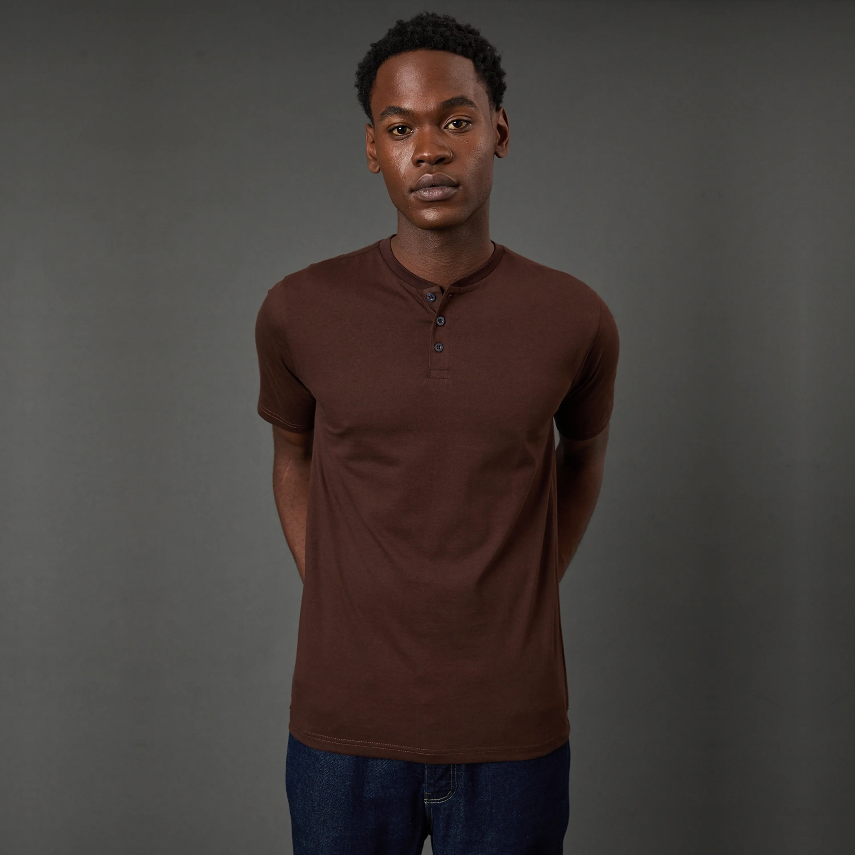 Chocolate Grandad Neck T‑shirt – Burton