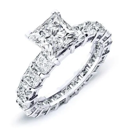 Crisantha Princess Moissanite Engagement Ring Platinum 0.70 Ct Center 3.2 Ct Total Weight Clarity Vvs2 Color Ef