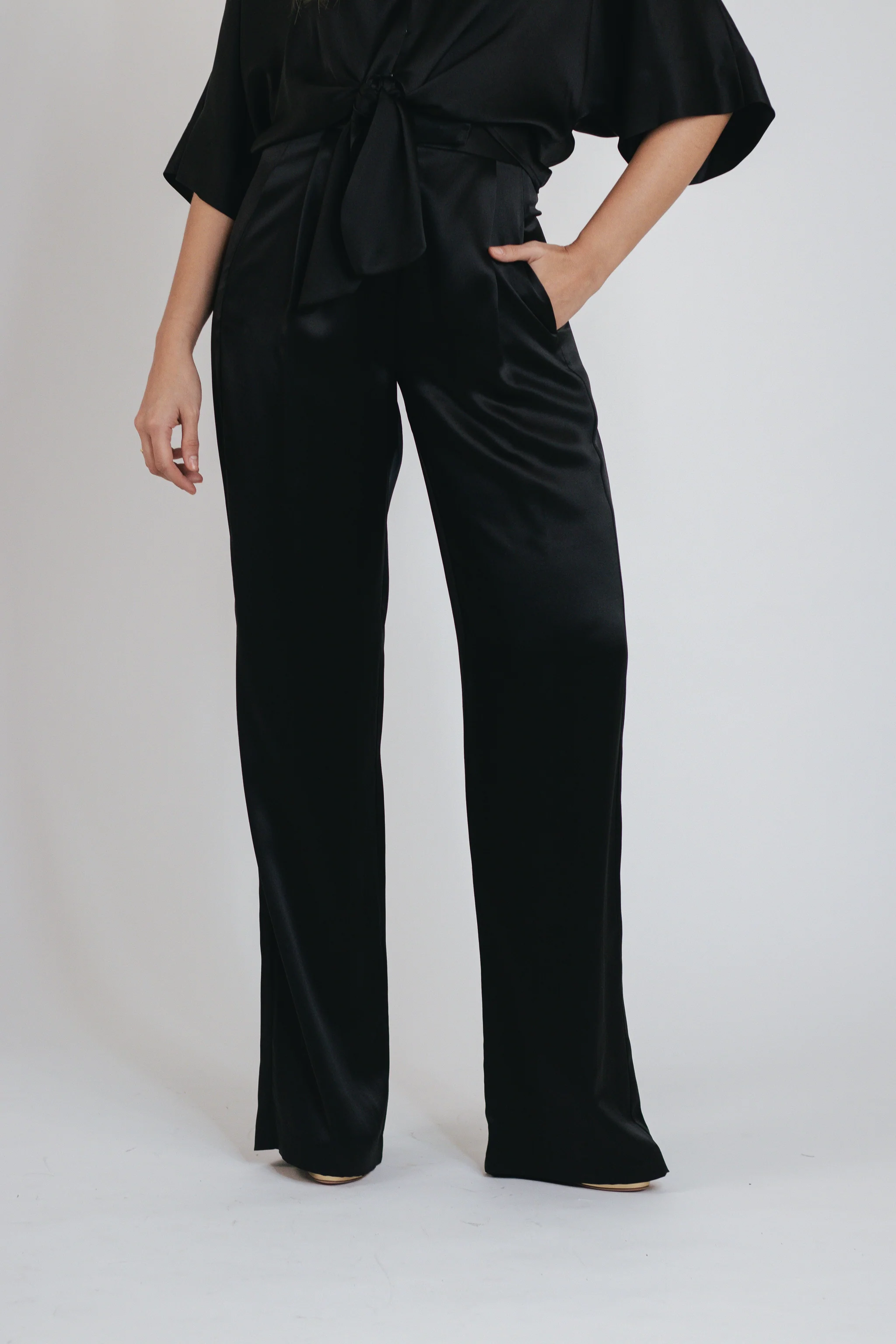 Wide Leg Trouser In Black