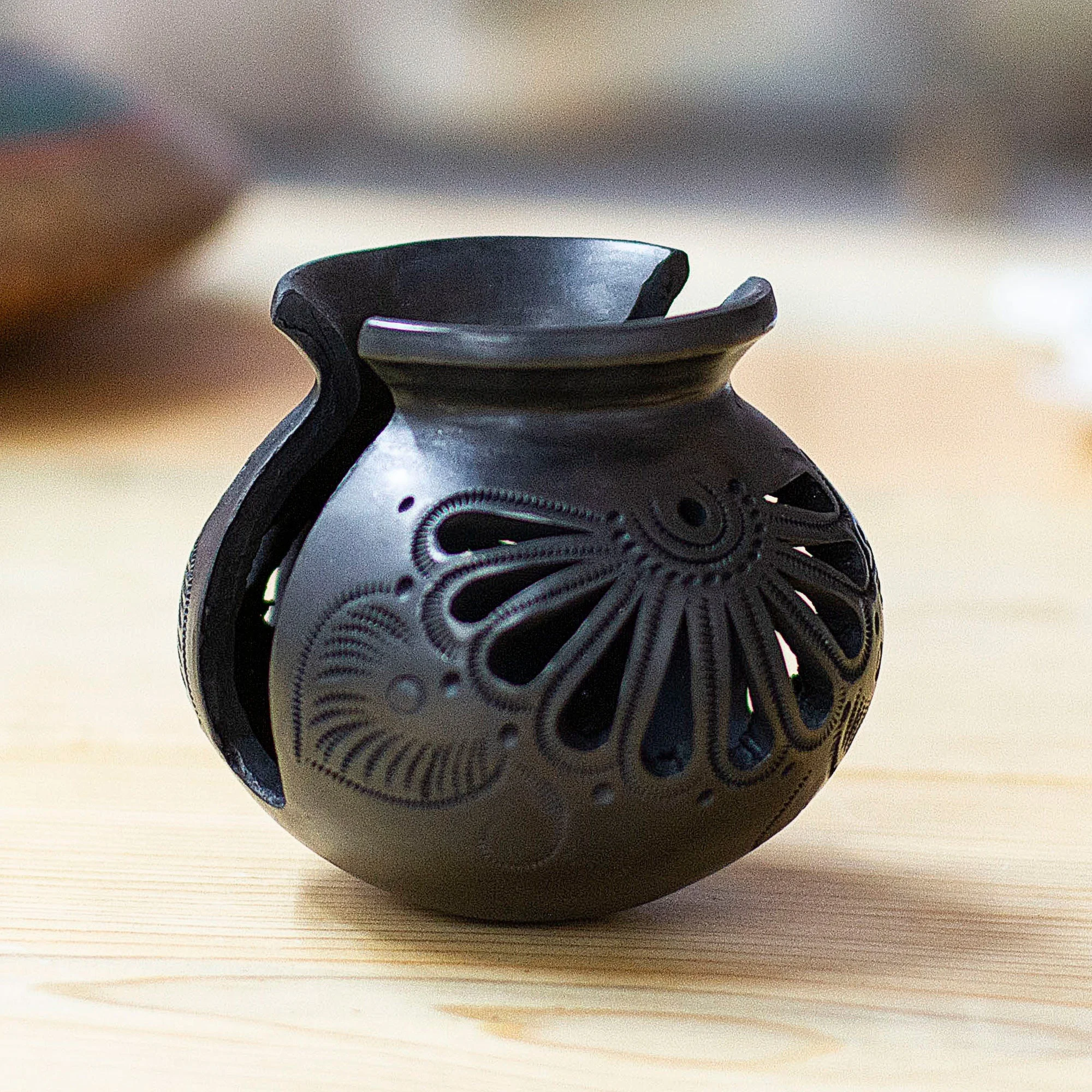 Oaxaca Barro Negro Ceramic Napkin Holder - Fan Flower