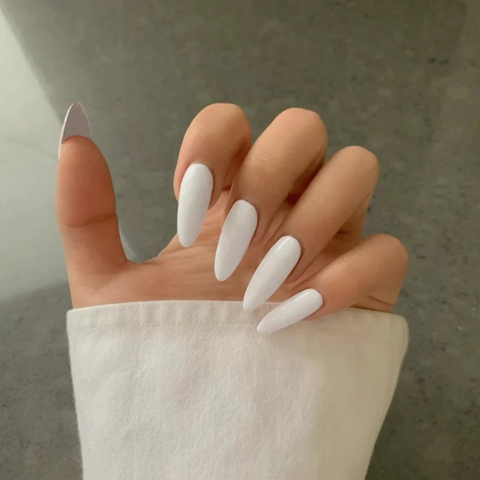 Across The Globe Long Oval White Everyday Press On Nails