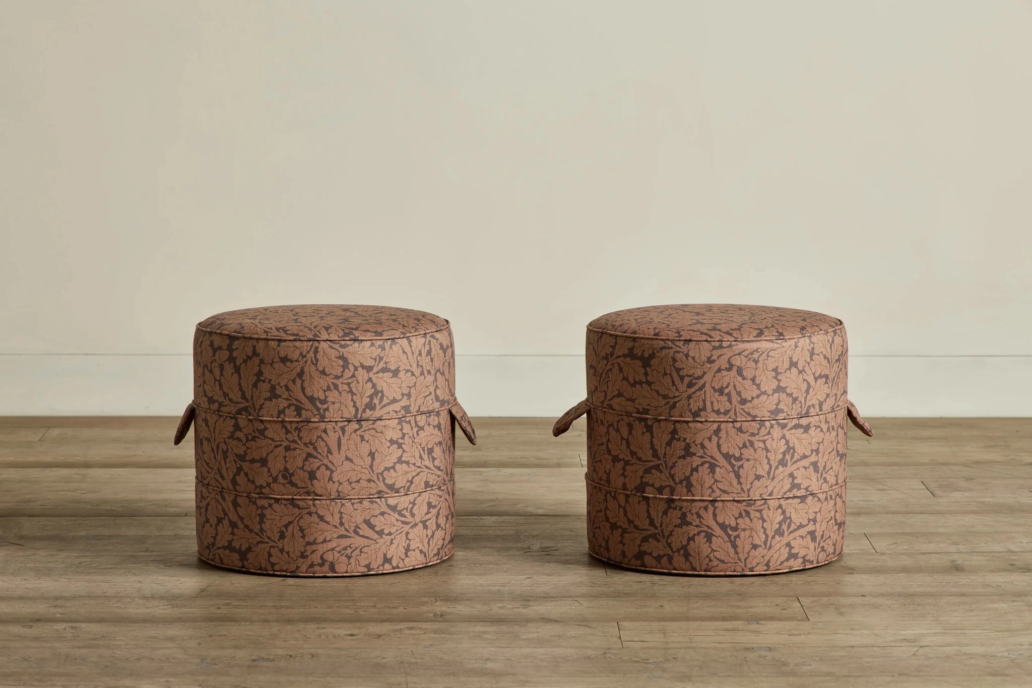 Round Hassock, 17"