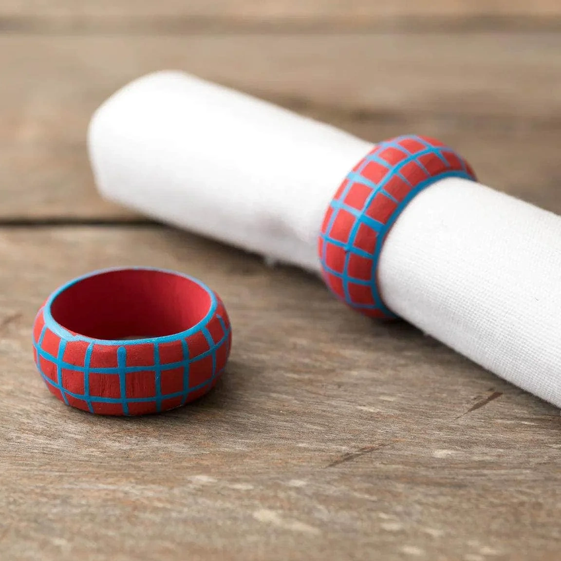 Wooden Check Napkin Holder - Red
