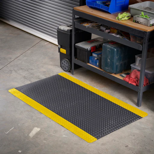 Custom Heavy Duty Diamond-plate Sponge Mats # 7/8, Yellow Border, 4' X - 35'