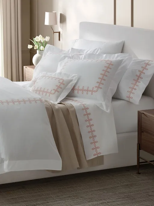 Gordian Knot Tub Mat