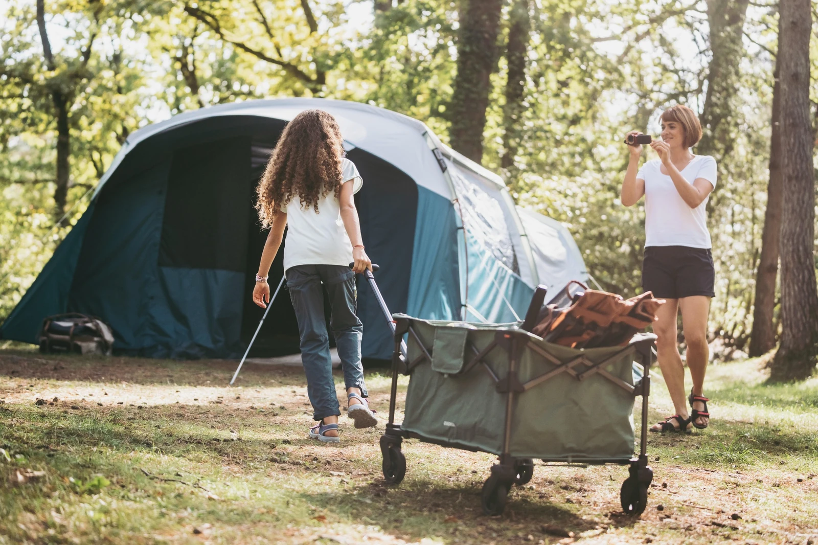 Compact Trolley For Transporting Camping Equipment - Ultra-compact Trolley