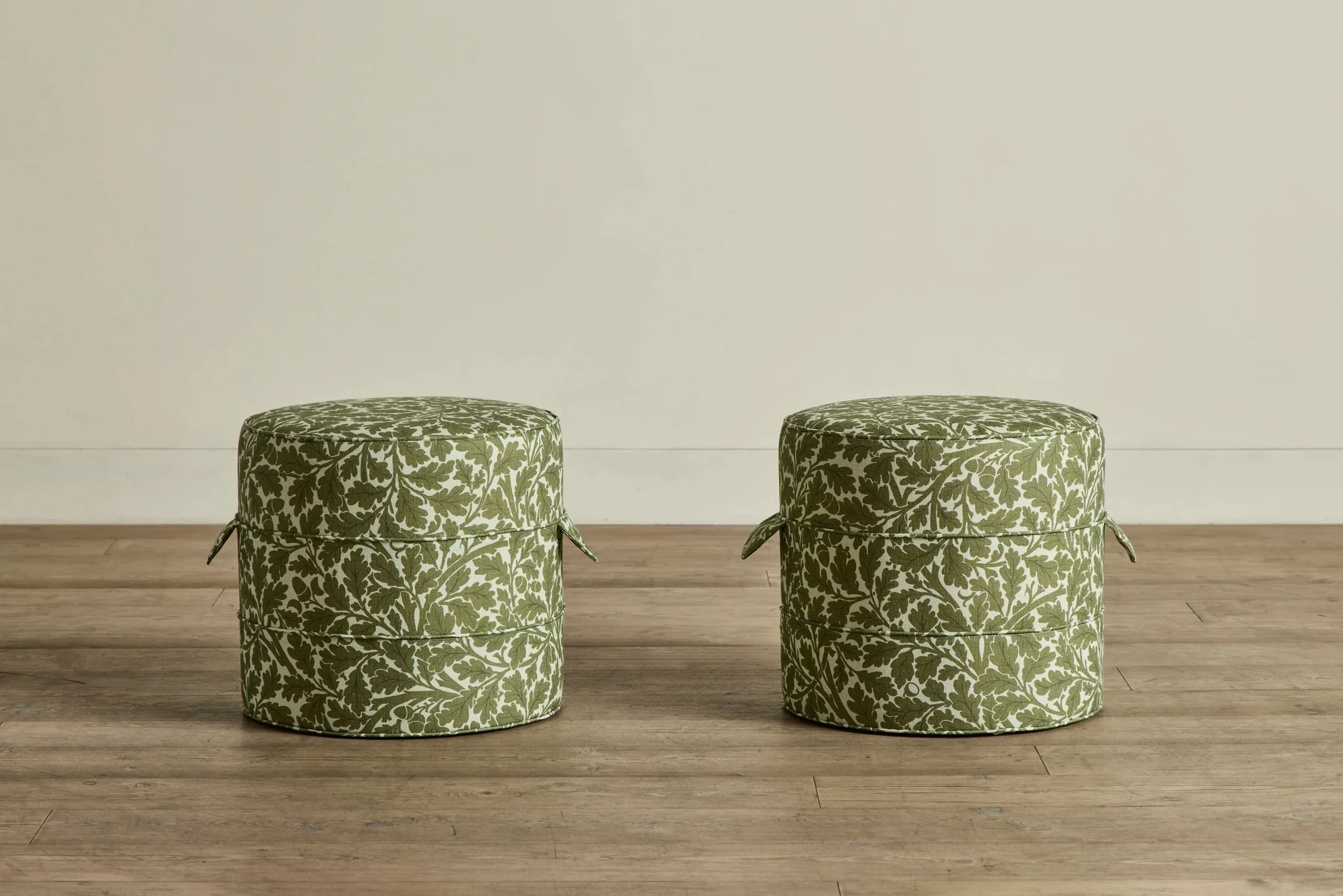Round Hassock, 17"