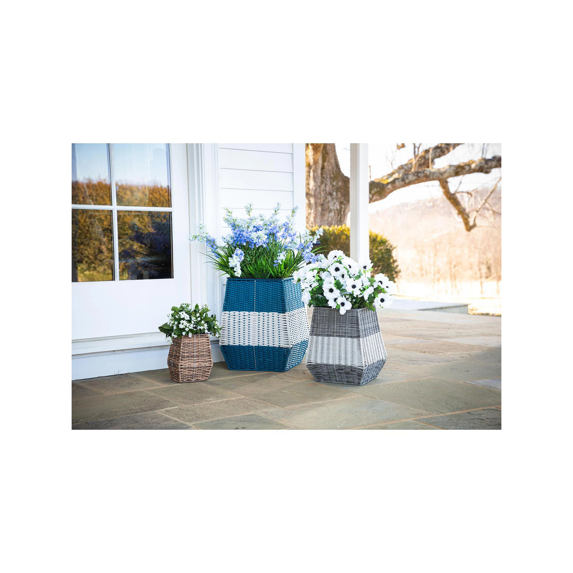 Evergreen Enterprises 3-piece Tall Resin Wicker Planter Set