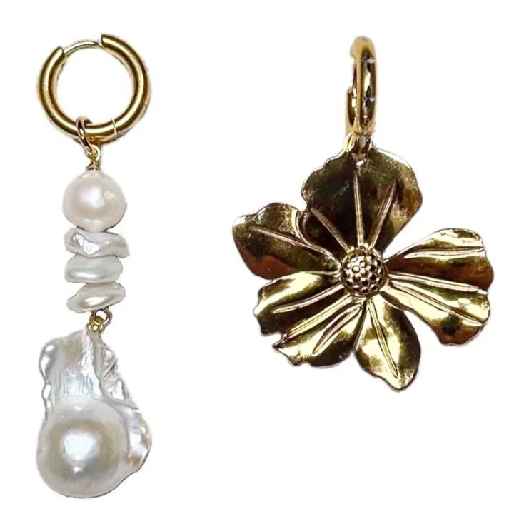 Full Bloom Pearl Earrings