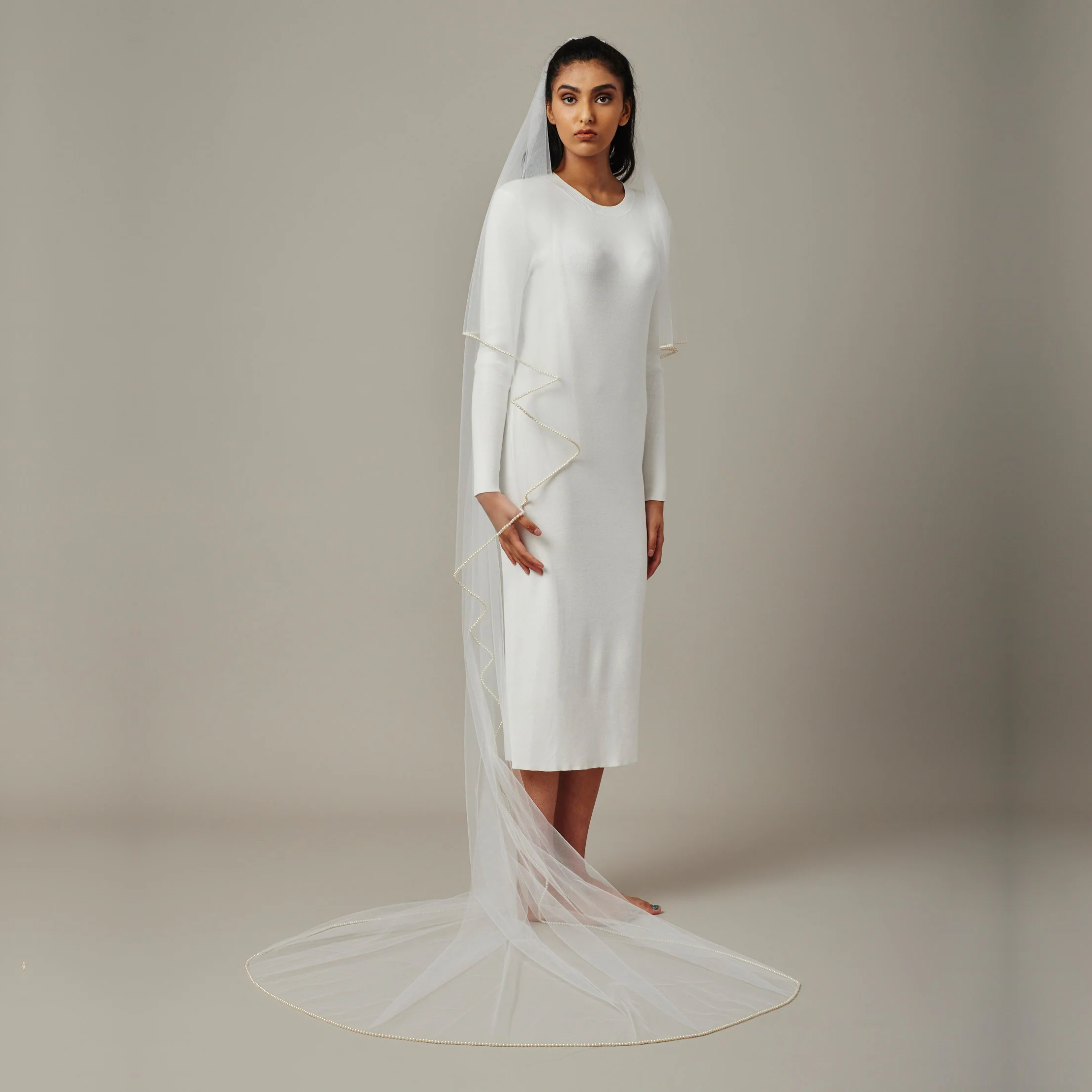 Clayton Pearl Cathedral Veil