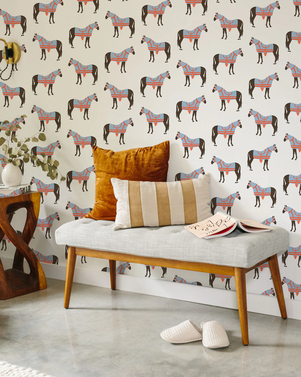 Horse & Tassel Traditional Wallpaper - Blue/single Roll