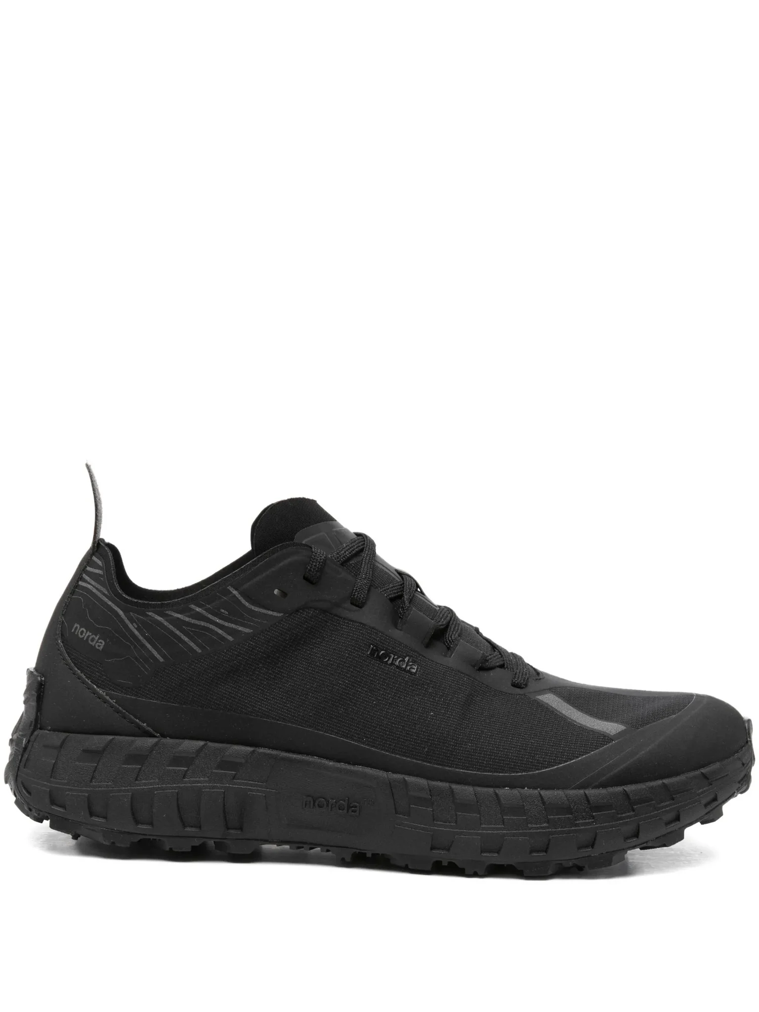 001a Sneakers