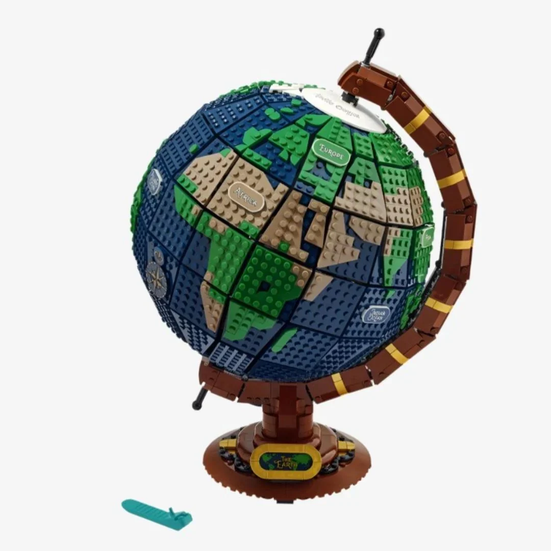 Lego Ideas 'the Globe' Building Kit (21332)