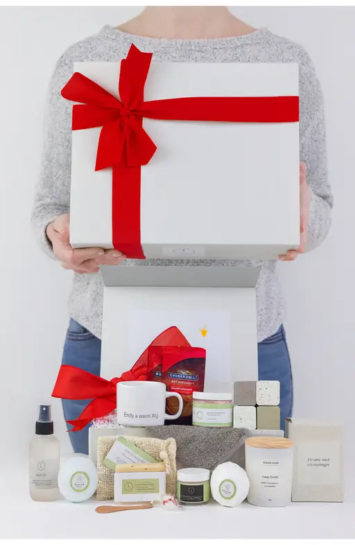 Sending A Big Hug Luxury Gift Spa Set