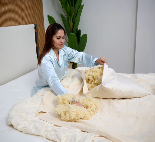 Wool Pillow - Standard (20" X 26")